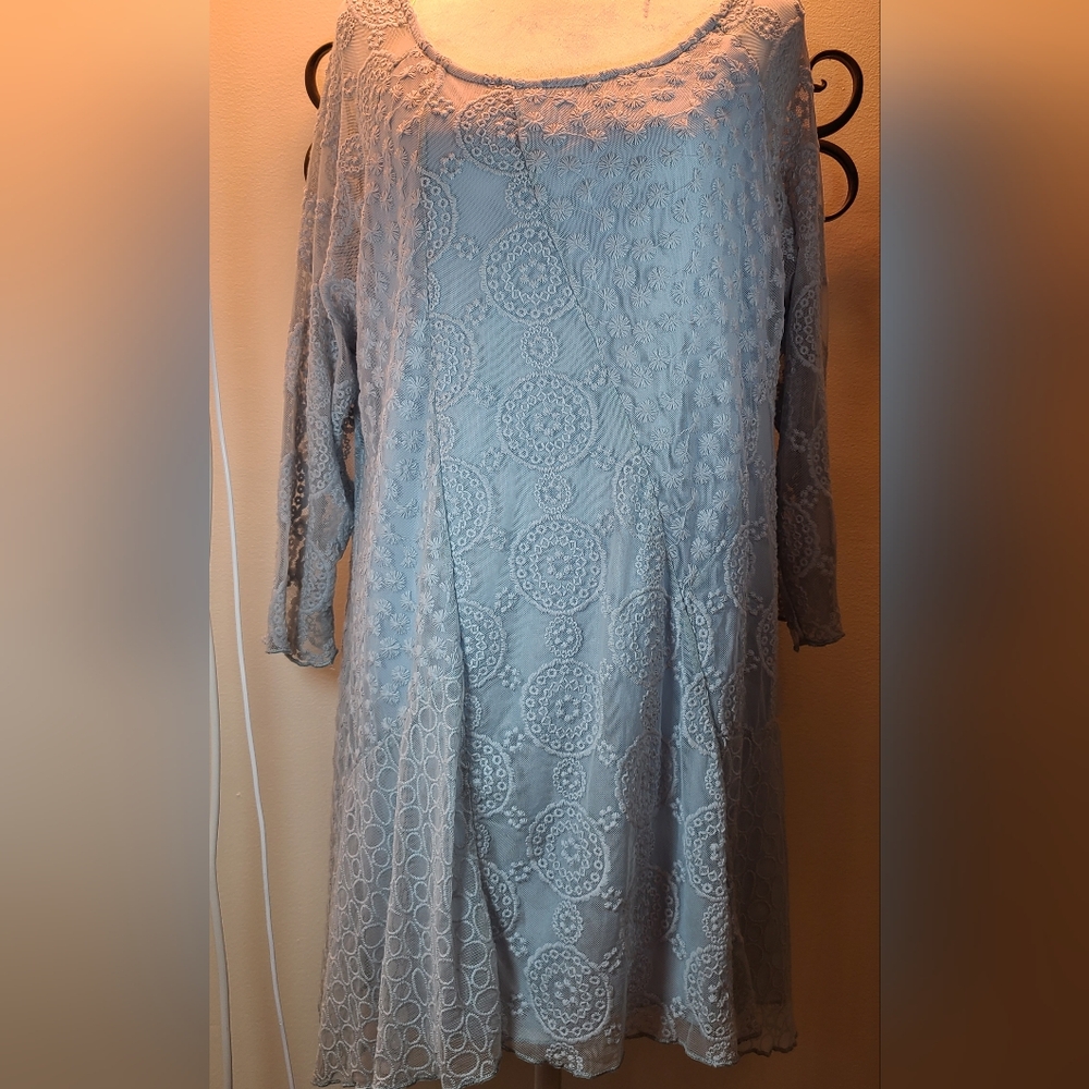 25-2-366 CALSTYLE Elegant Lace Dress in Light Blue SIZE 2XL